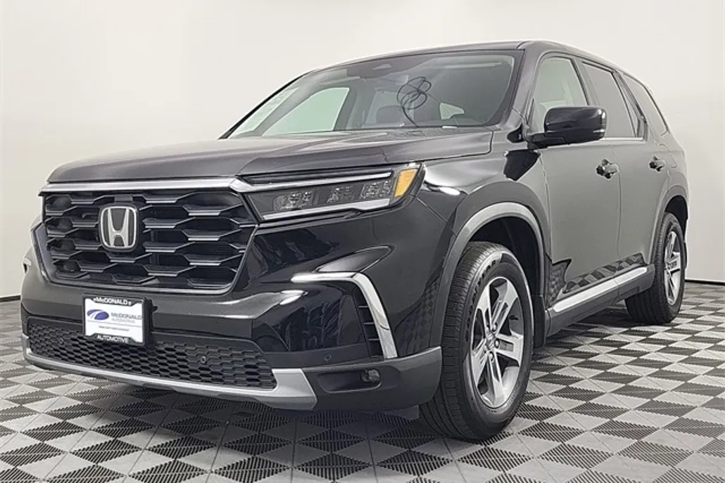 2024 Honda Pilot EX-L photo 1