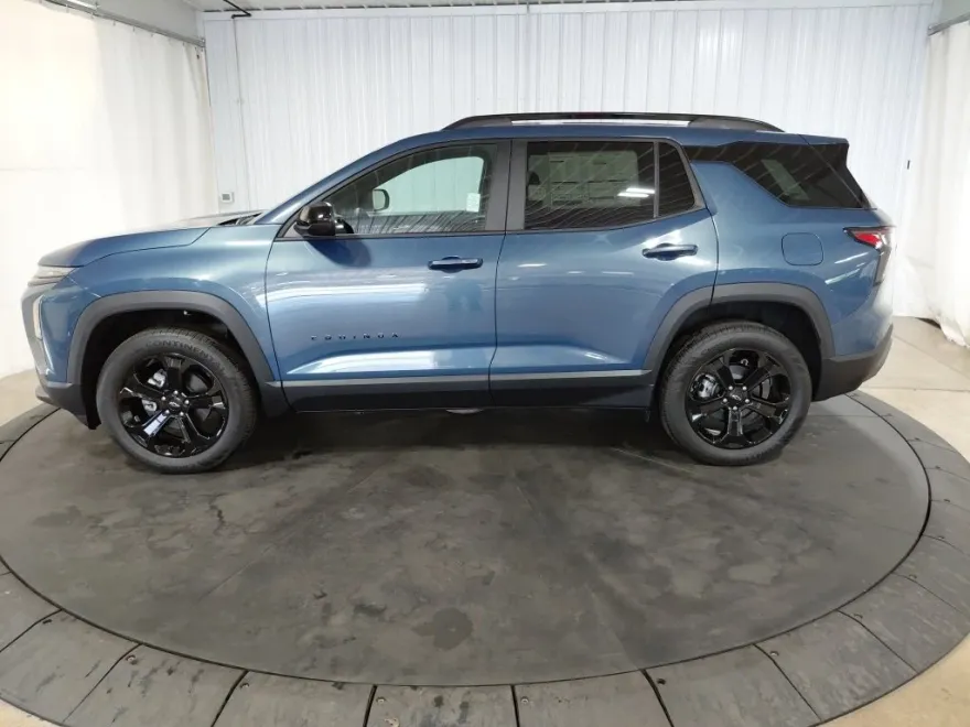 2026 Chevrolet Equinox LT photo 1