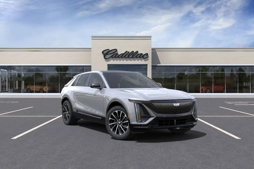 2025 Cadillac Lyriq Sport photo 1