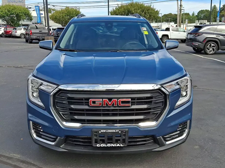 2024 Gmc Terrain SLE photo 1