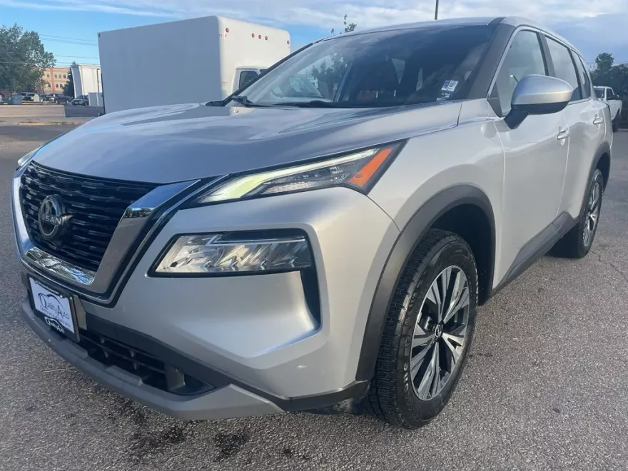 2023 Nissan Rogue SV photo 1