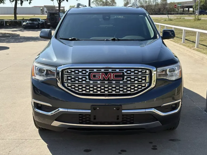 2019 Gmc Acadia Denali photo 1