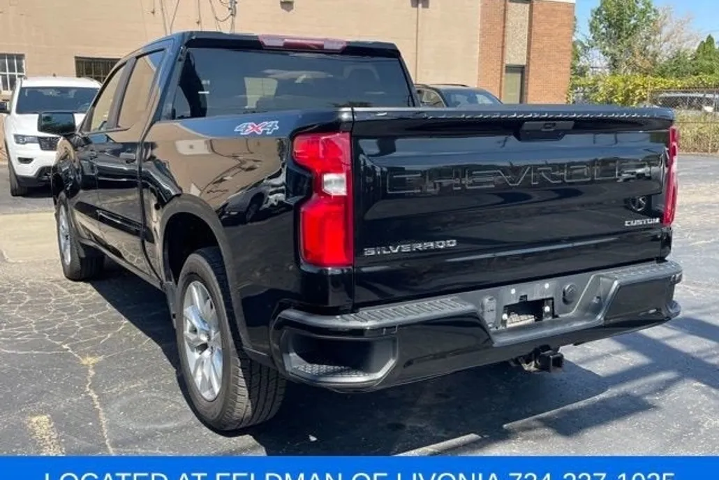 2021 Chevrolet Silverado 1500 Custom photo 1