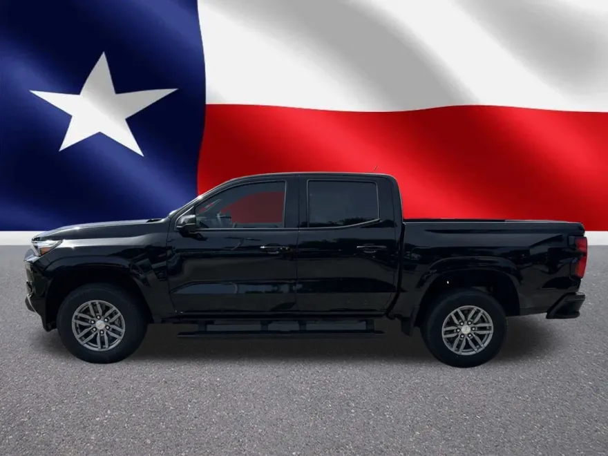 2026 Chevrolet Colorado LT photo 1