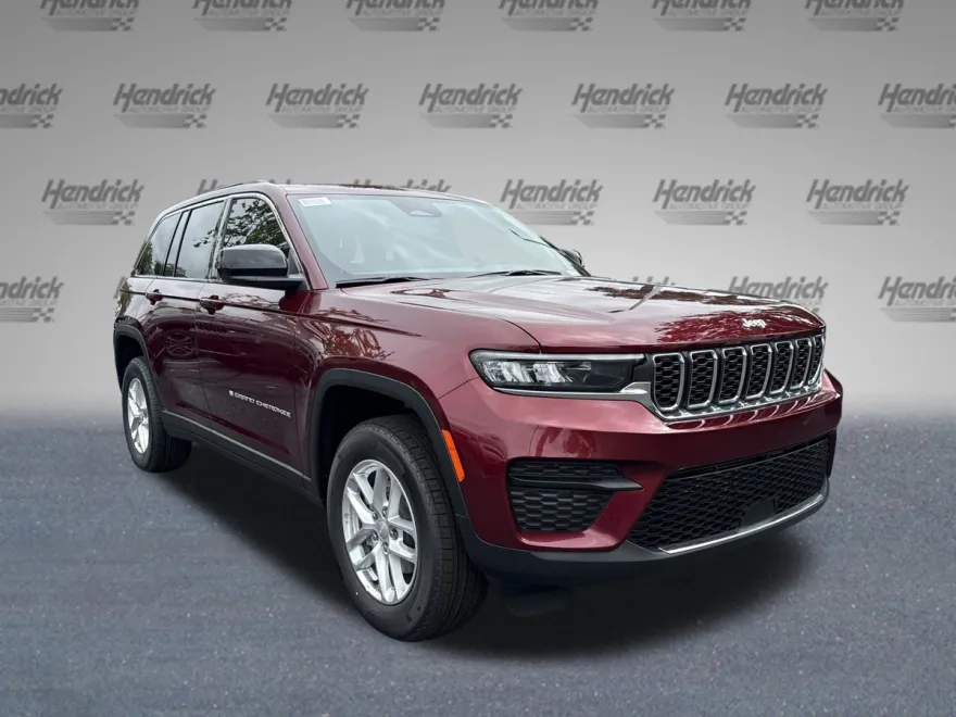 2025 Jeep Grand Cherokee Laredo X photo 1