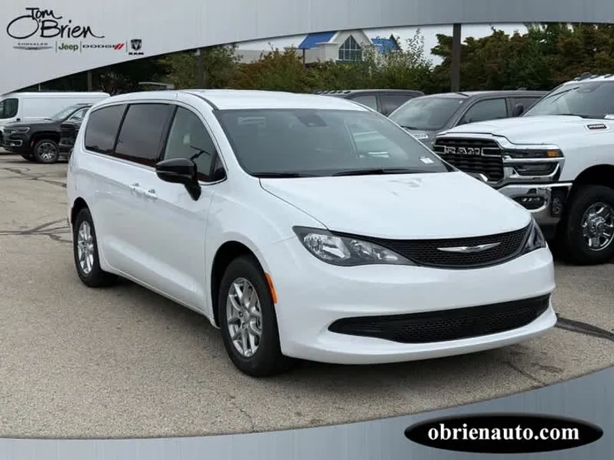 2026 Chrysler Voyager LX photo 1