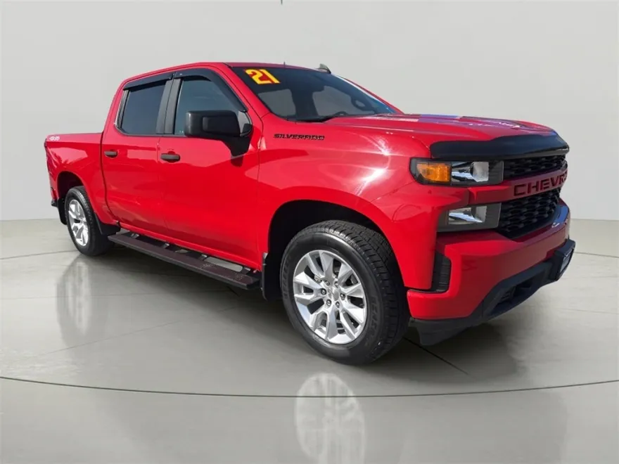 2021 Chevrolet Silverado 1500 Custom photo 1