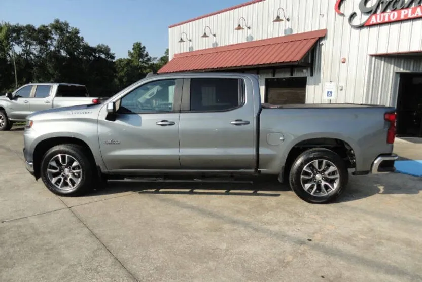 2020 Chevrolet Silverado 1500 Texas Edition photo 1
