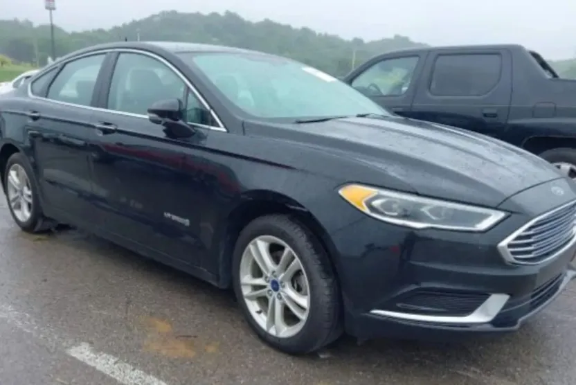 2018 Ford Fusion SE Hybrid photo 1