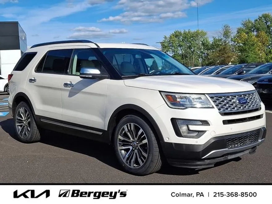 2016 Ford Explorer Platinum photo 1