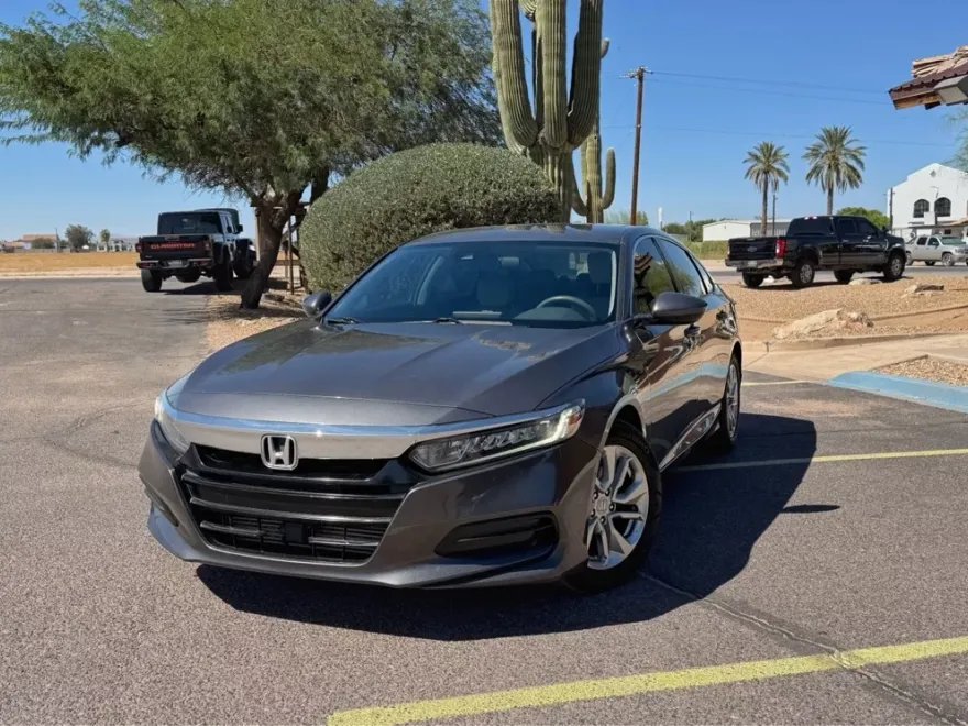 2018 Honda Accord LX photo 1