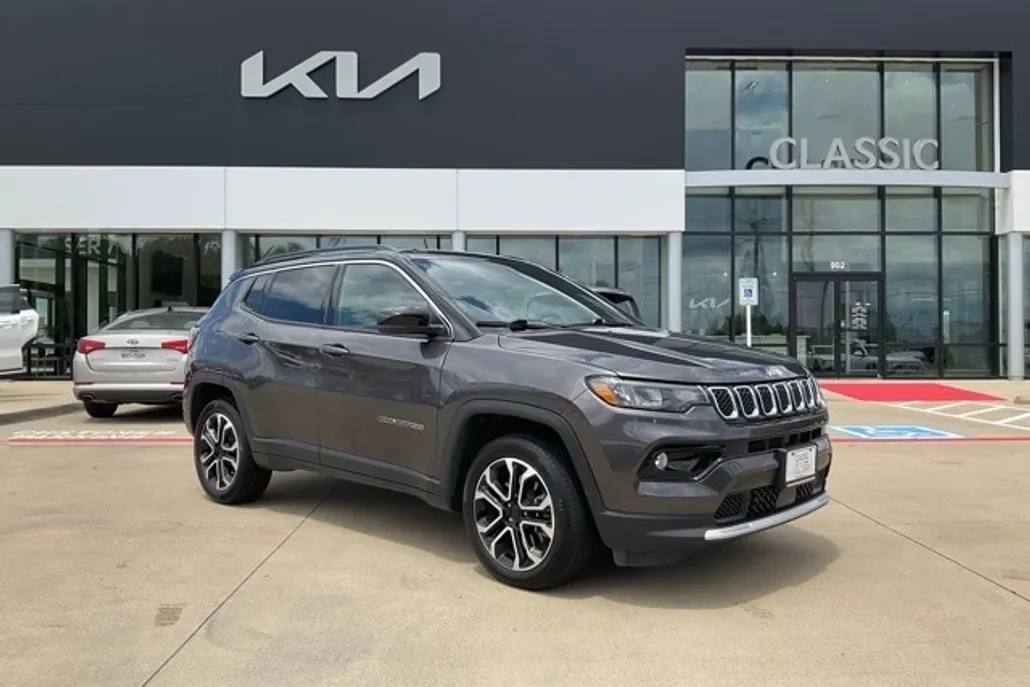 2024 Jeep Compass Limited photo 1