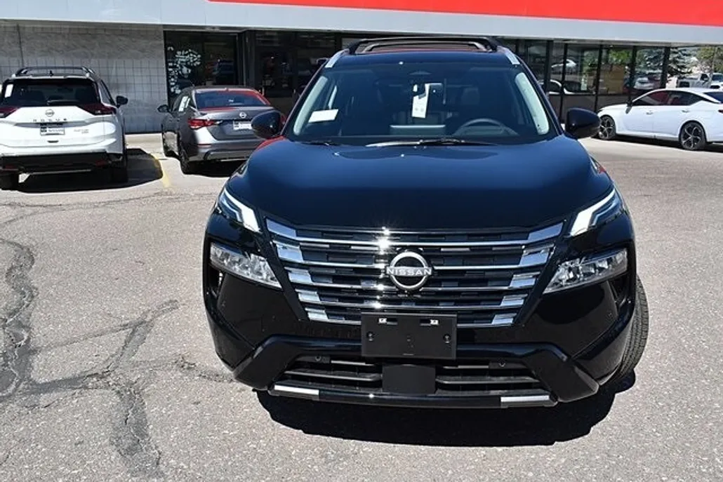 2026 Nissan Rogue Platinum photo 1