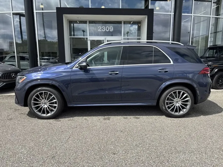 2025 Mercedes Benz GLE 350 4MATIC photo 1