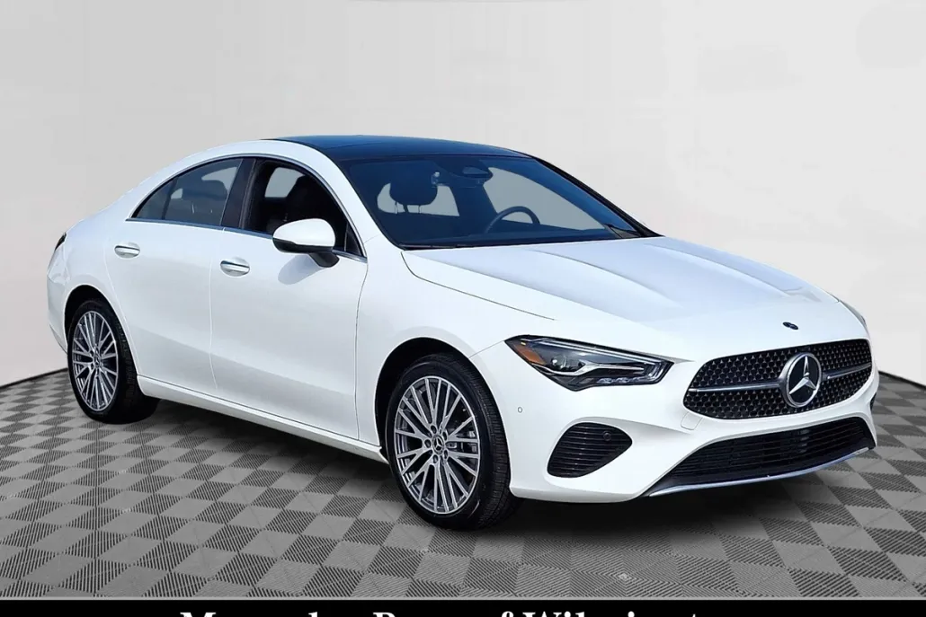 2025 Mercedes Benz CLA 250 4MATIC photo 1