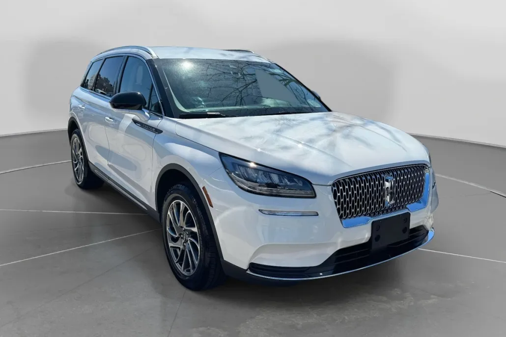 2022 Lincoln Corsair Standard photo 1