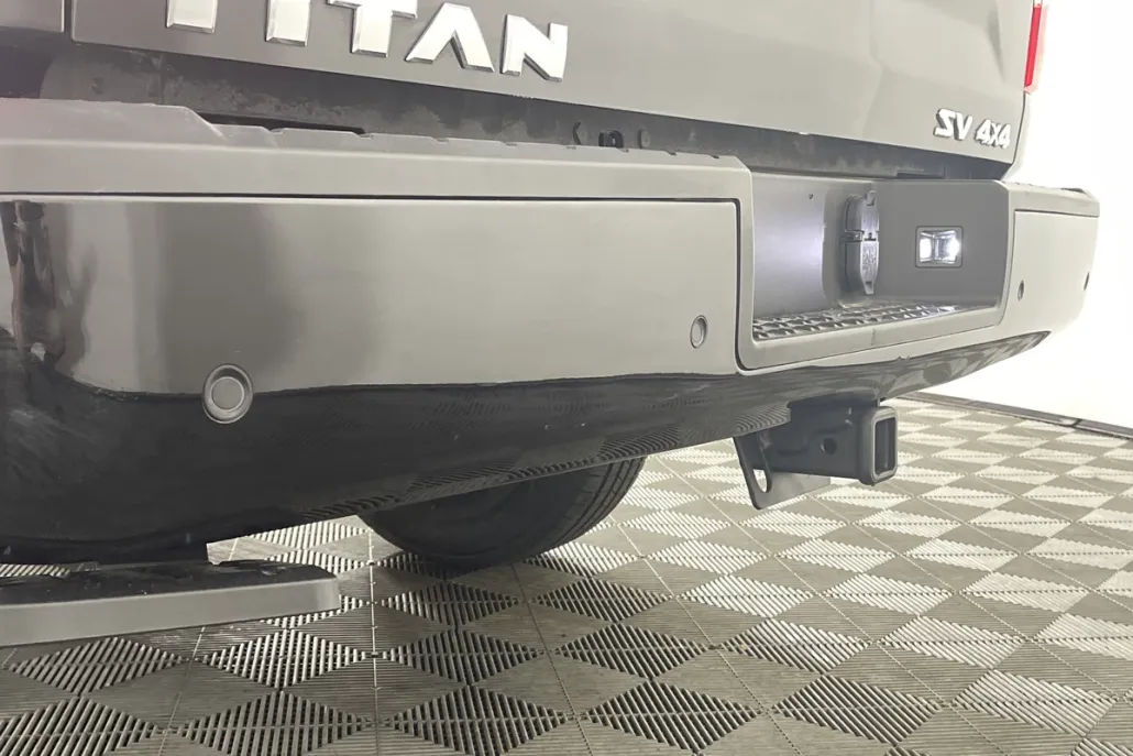 2024 Nissan Titan SV photo 1