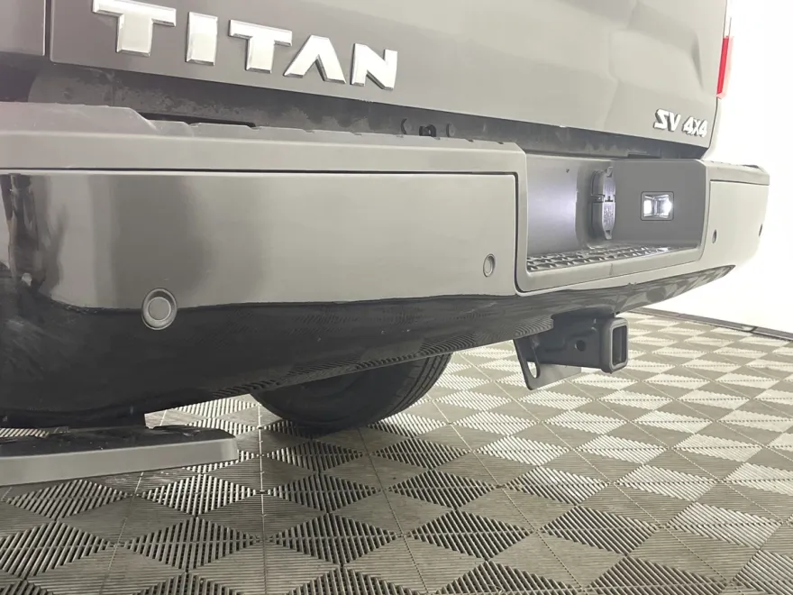 2024 Nissan Titan SV photo 1