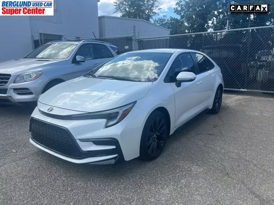 2024 Toyota Corolla Hybrid SE photo 1
