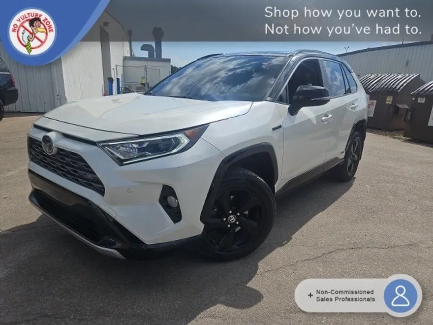 2020 Toyota RAV4 Hybrid XSE photo 1