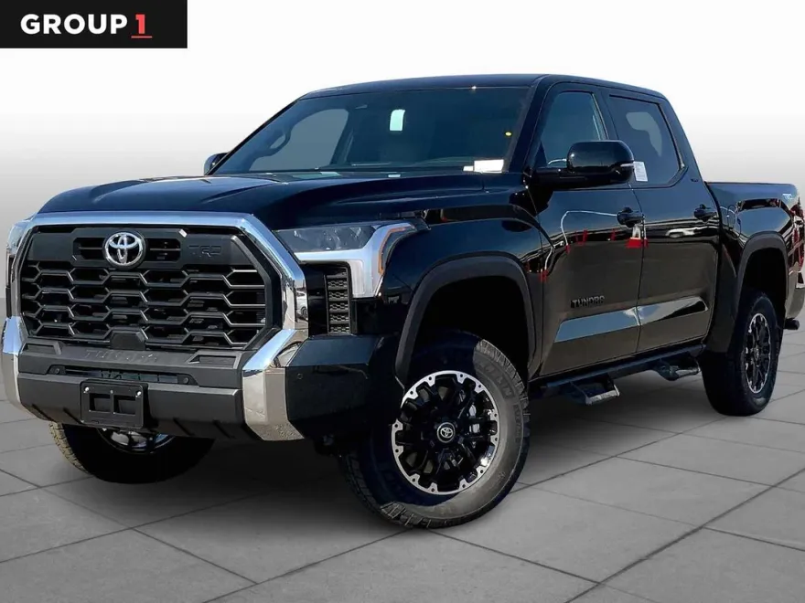 2026 Toyota Tundra SR5 CrewMax photo 1