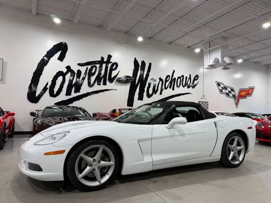 2013 Chevrolet Corvette Convertible photo 1
