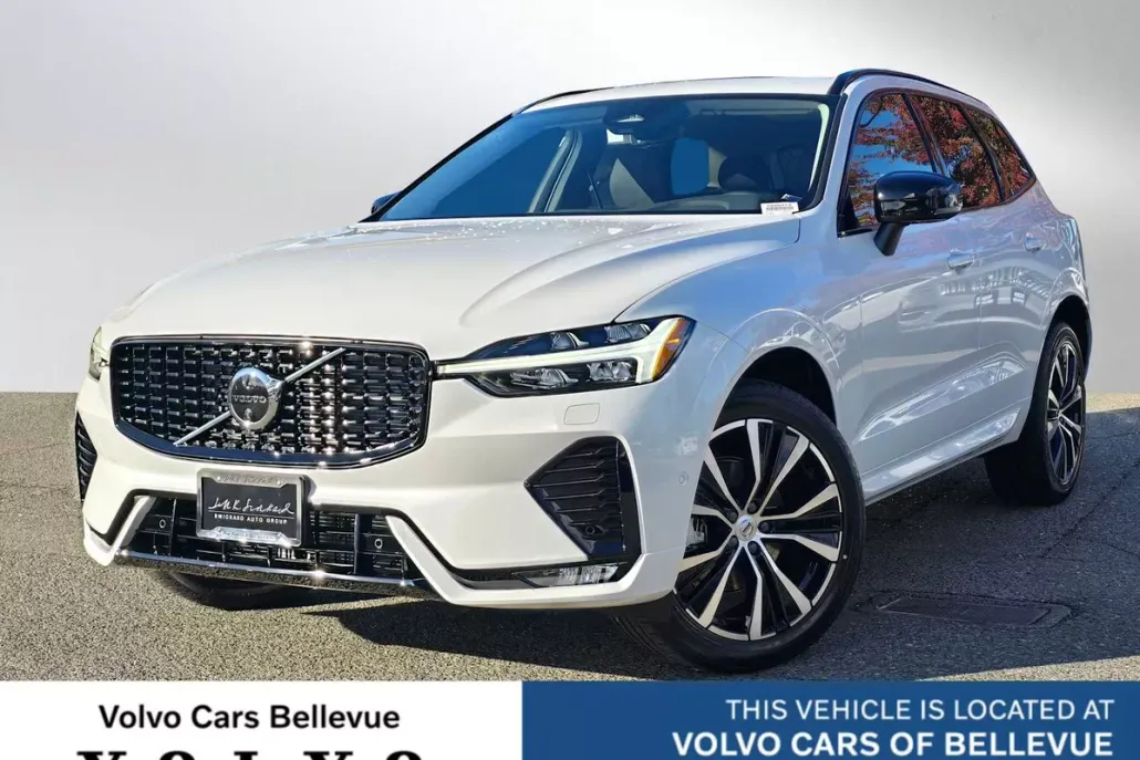 2025 Volvo XC60 B5 Plus photo 1