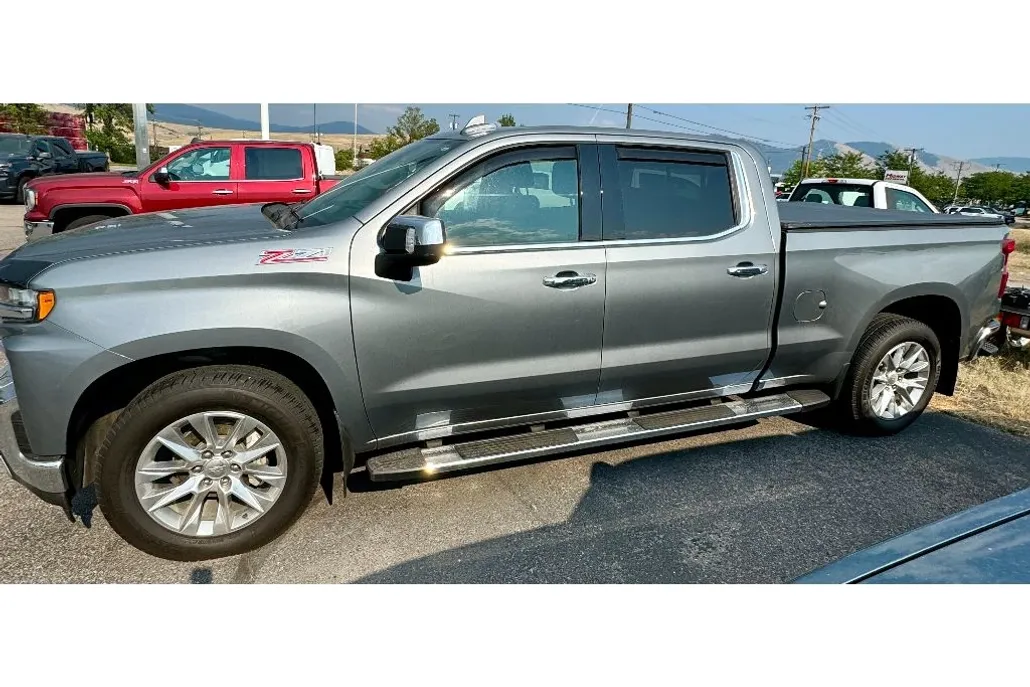 2021 Chevrolet Silverado 1500 LTZ photo 1