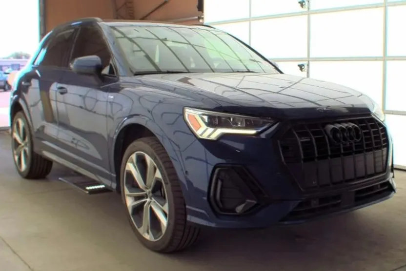2021 Audi Q3 45 TFSI S line Premium Plus photo 1