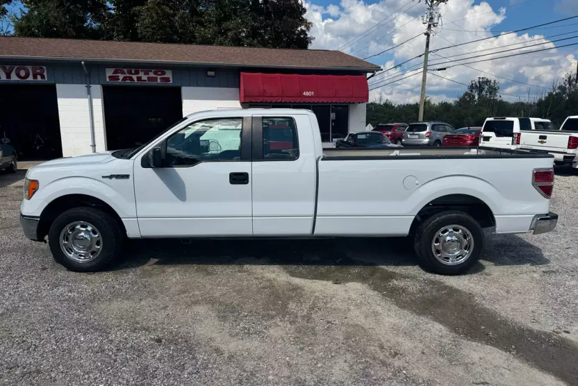 2013 Ford F-150 XL photo 1