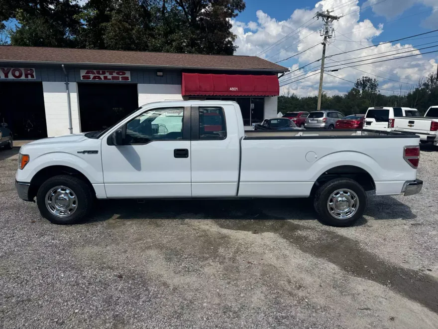 2013 Ford F-150 XL photo 1