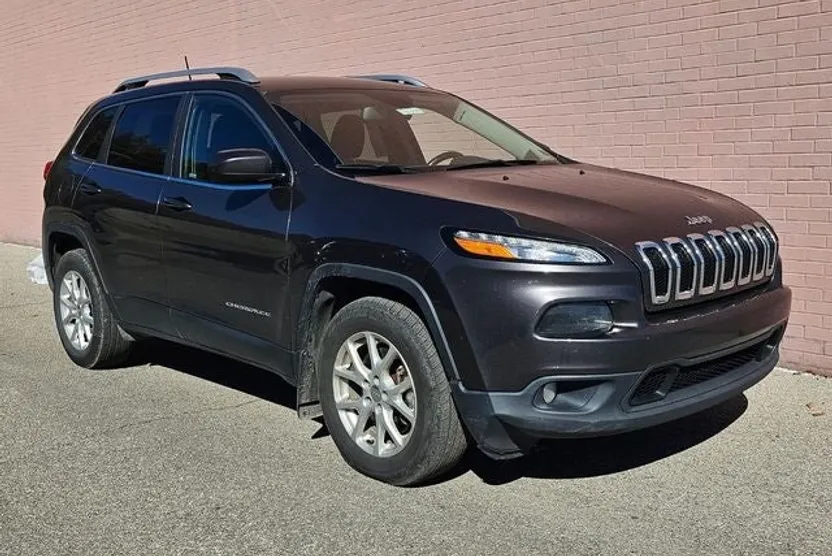 2017 Jeep Cherokee Latitude photo 1