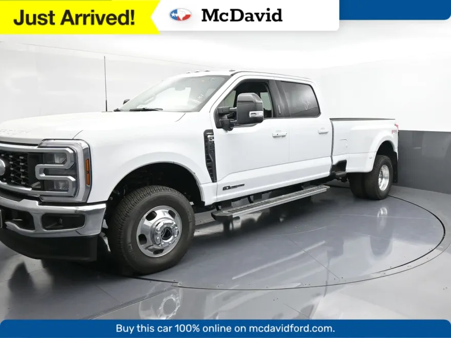 2026 Ford F-350 Lariat photo 1