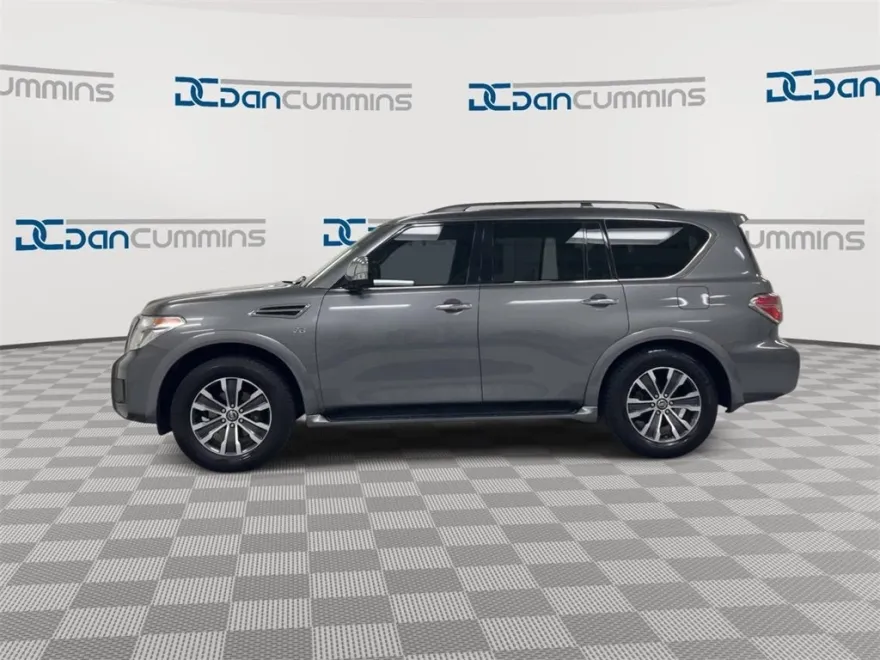 2017 Nissan Armada Platinum photo 1