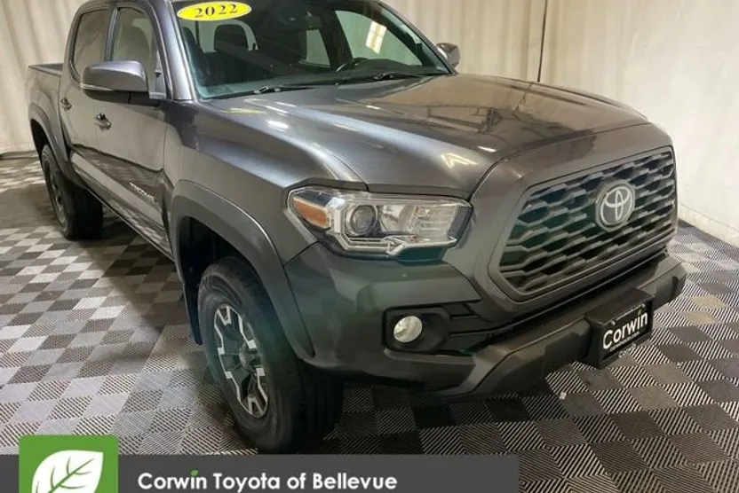 2022 Toyota Tacoma TRD Off-Road photo 1