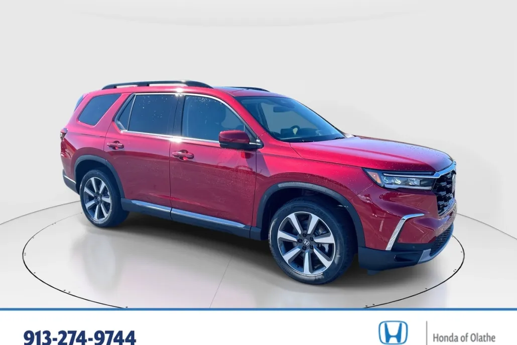 2025 Honda Pilot Touring photo 1
