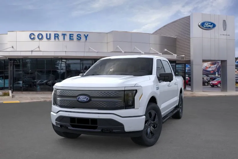 2025 Ford F-150 Lightning photo 1