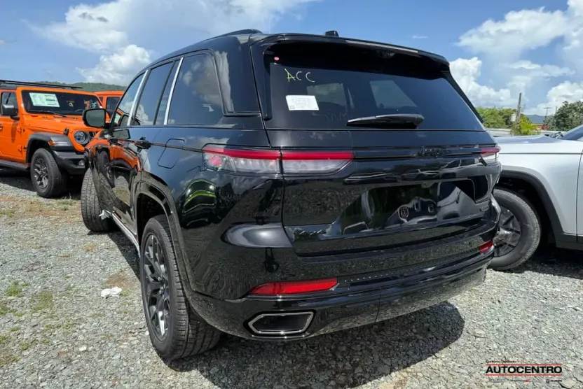 2025 Jeep Grand Cherokee Summit photo 1