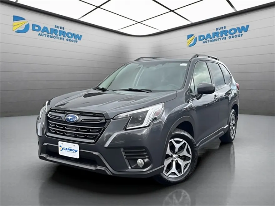 2023 Subaru Forester Premium photo 1