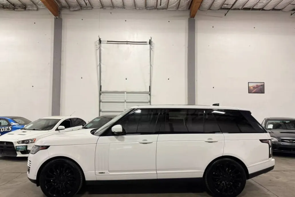 2018 Land Rover Range Rover Supercharged LWB photo 1