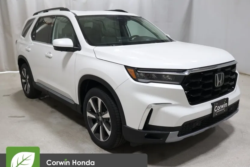 2025 Honda Pilot Elite photo 1
