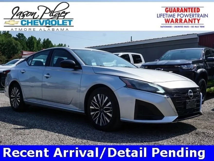 2024 Nissan Altima 2.5 SV photo 1