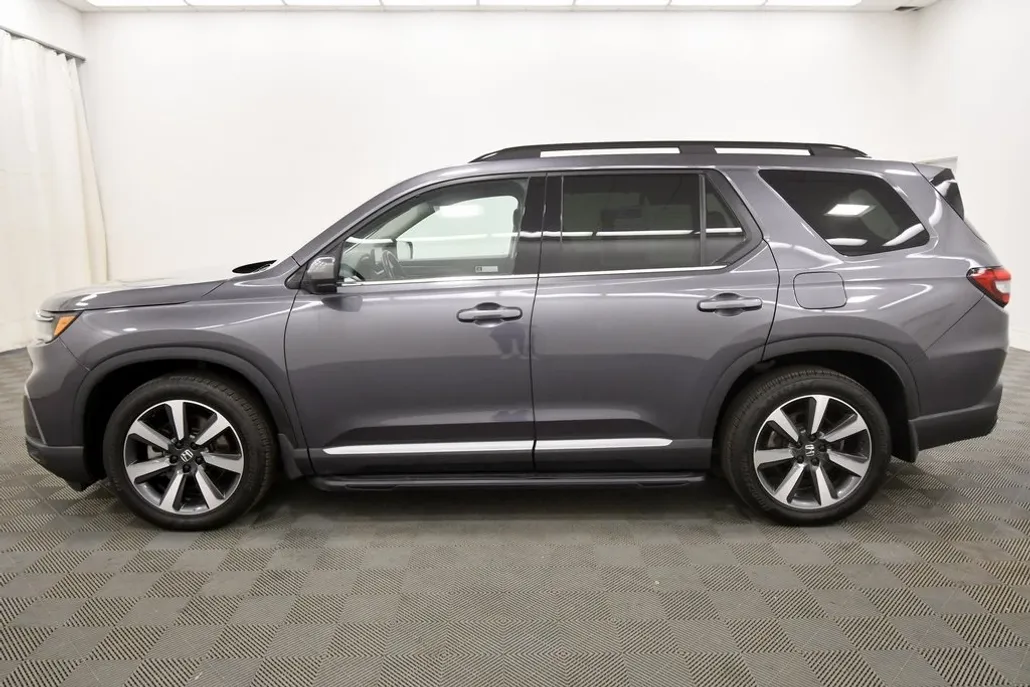 2023 Honda Pilot Elite photo 1