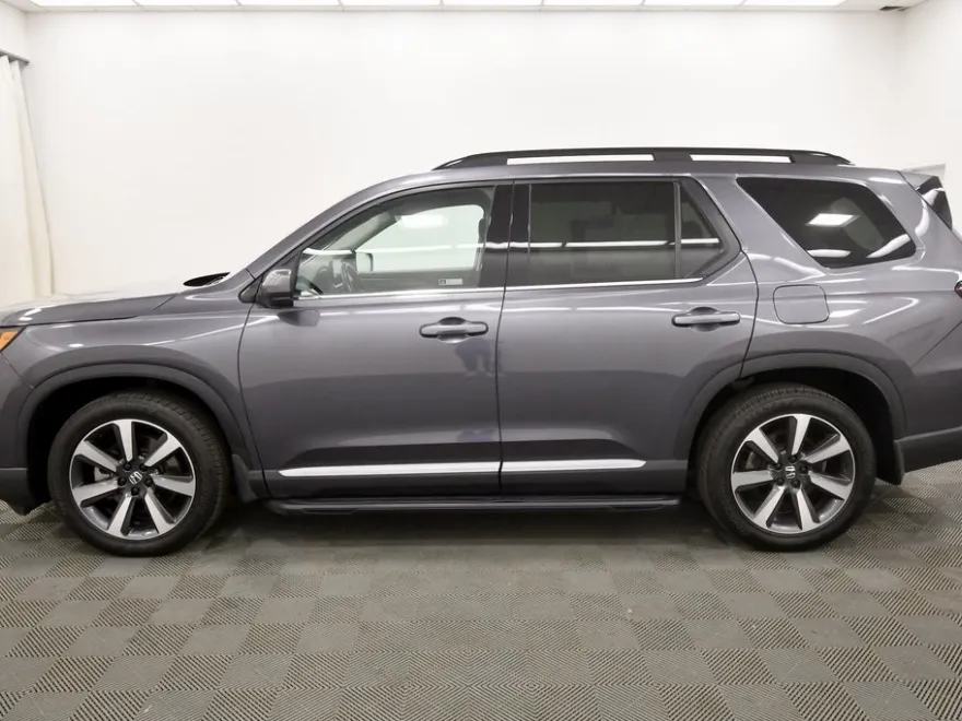 2023 Honda Pilot Elite photo 1