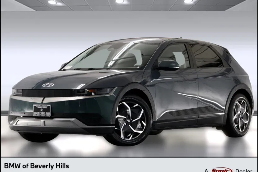 2022 Hyundai Ioniq 5 SEL photo 1