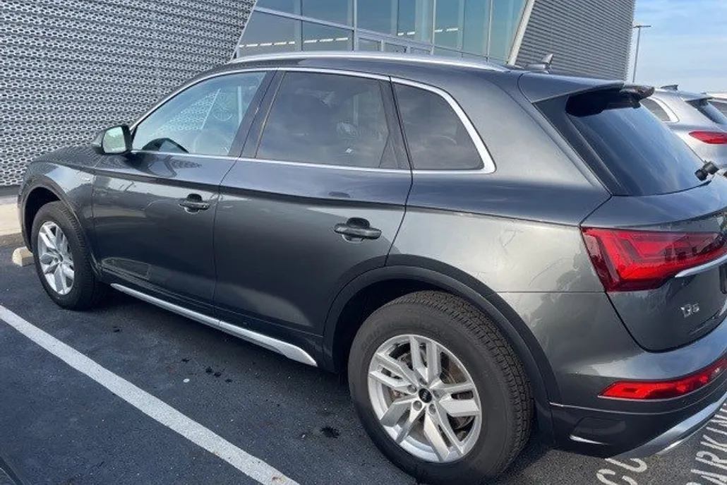 2023 Audi Q5 S line Premium photo 1