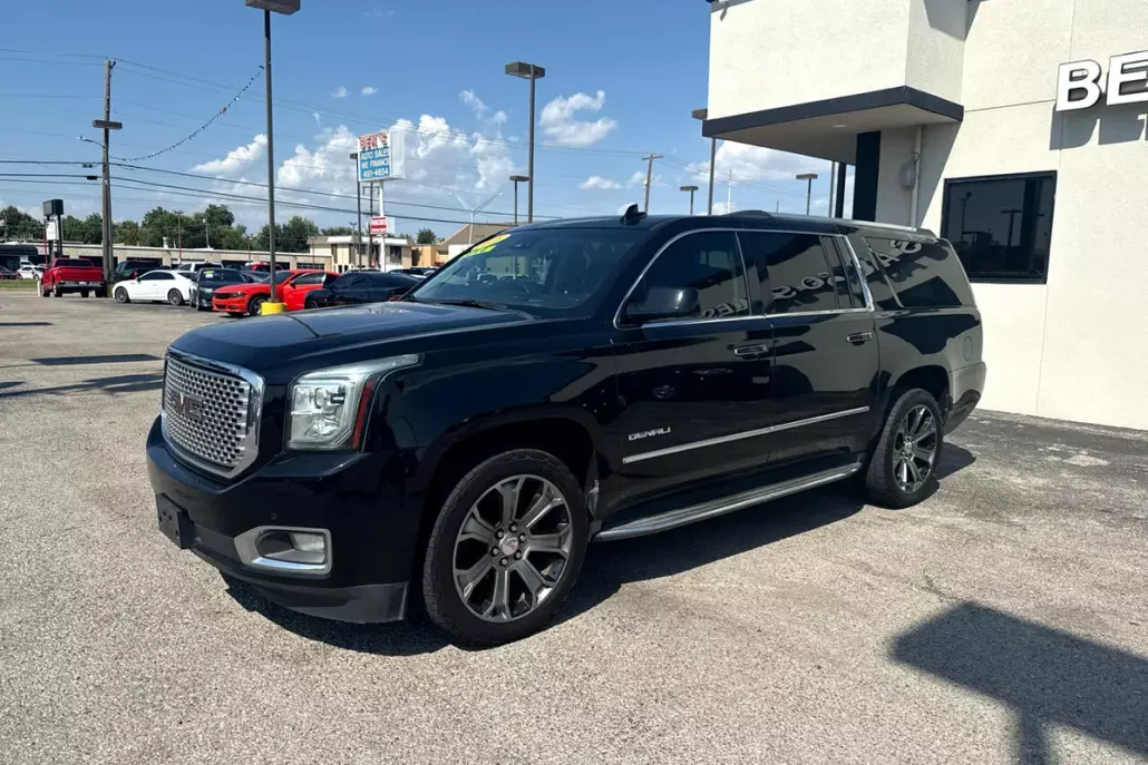 2016 Gmc Yukon XL Denali photo 1