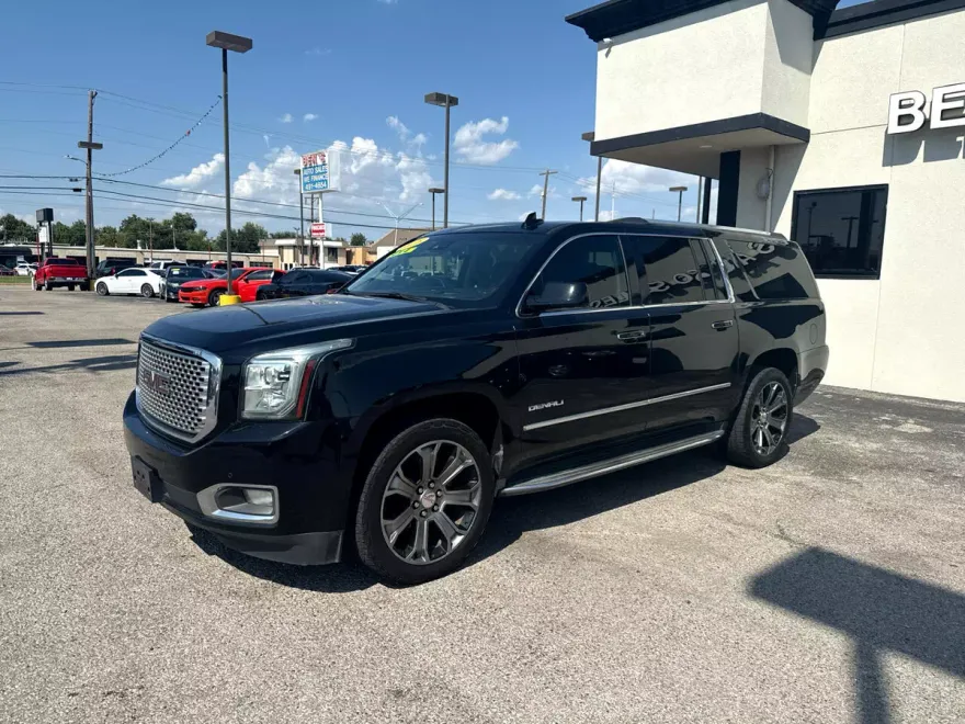 2016 Gmc Yukon XL Denali photo 1