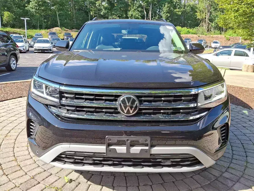 2022 Volkswagen Atlas V6 SE Technology photo 1