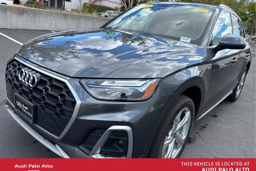 2023 Audi Q5 S line Premium Plus photo 1
